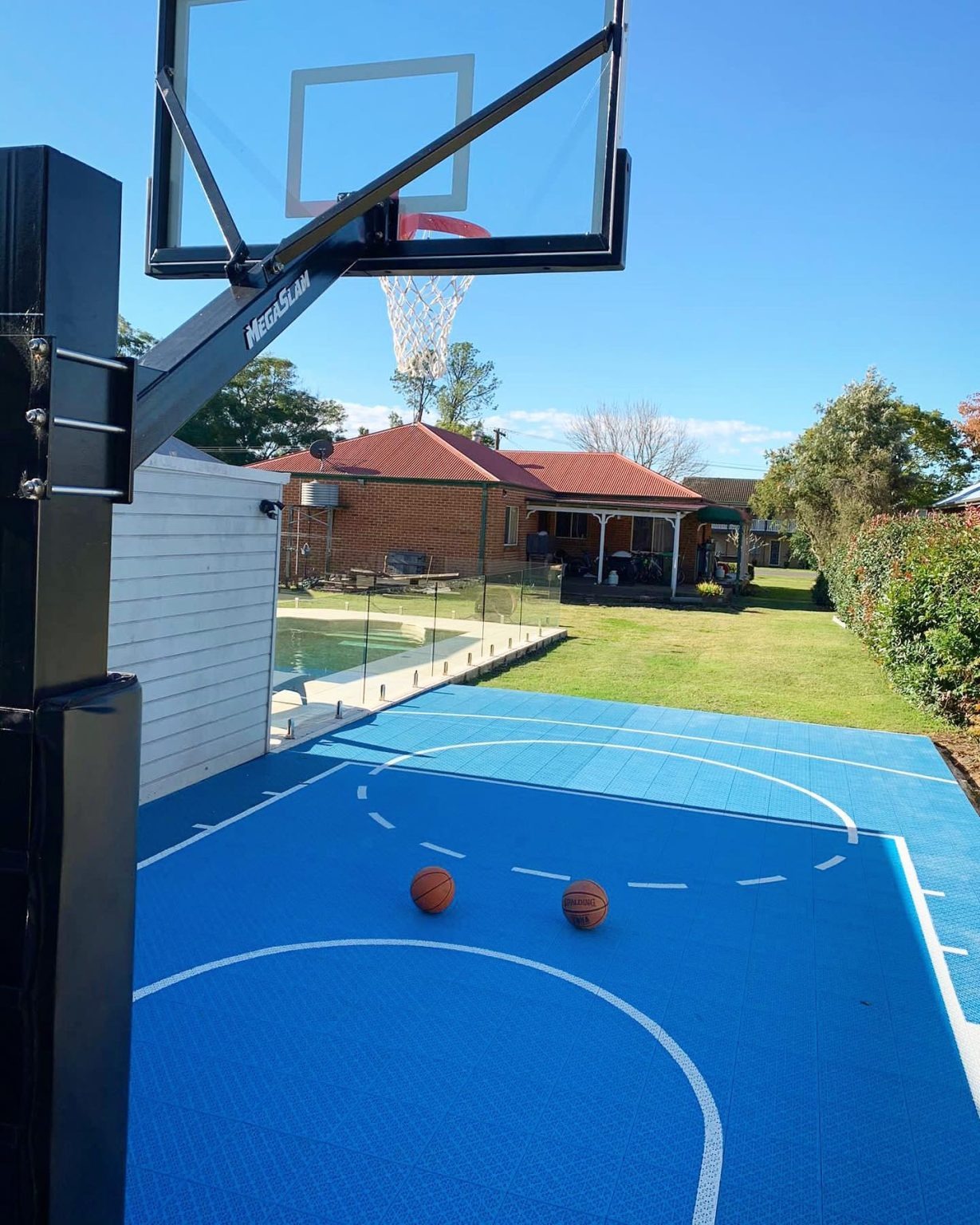 Outdoor Sport Floor Tiles - Intelligente PP-Verriegelbare Tragbare Basketball-Sportplatz-Materialien Kunststoff-Fliesen Temporärer